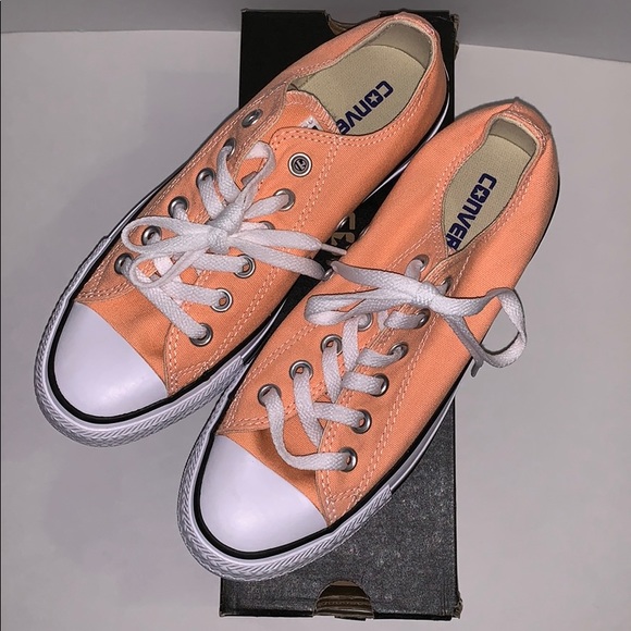 💕SOLD💕 Converse All Star Sneakers - Picture 4 of 5